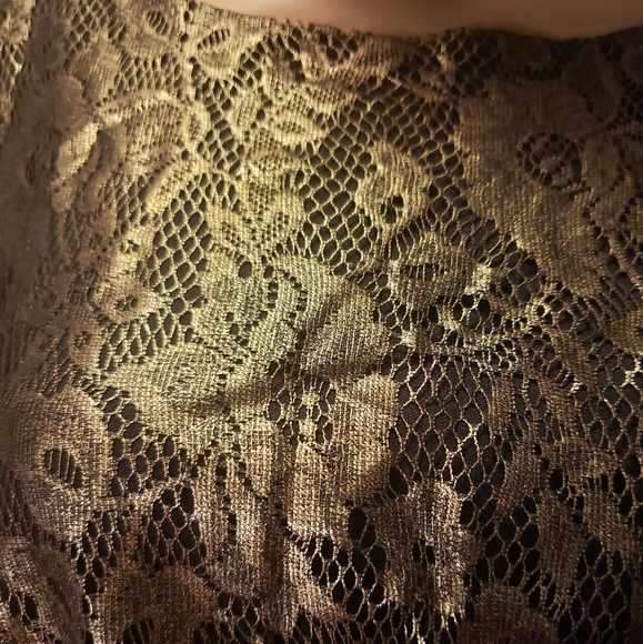 Black Gold OASIS Lace Dress - Picture 4 of 12